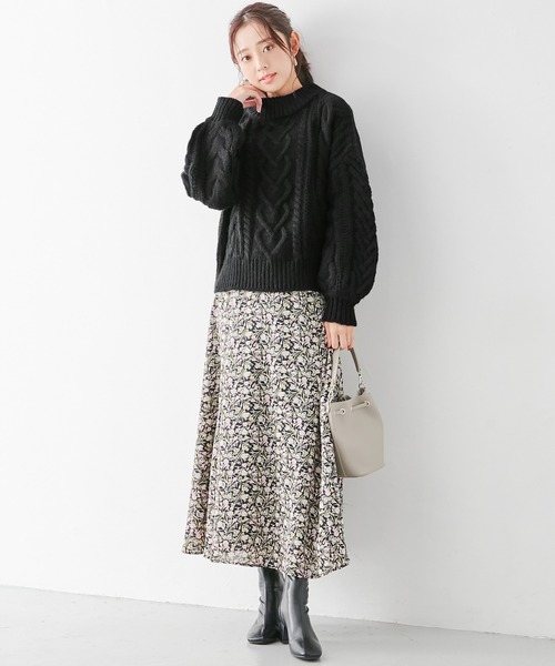 alotta(アロッタ)の「ケーブル編みニットトップス(ニット/セーター・レディース・イエロー/モカ/ブラック/ミント/グレイッシュベージュ・LL/3L/M/L)」の7枚目の写真