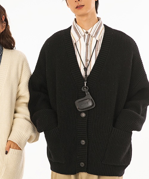 aimoha（アイモハ）の「aimoha outdoor　Vネックニットカーディガン（カーディガン/ボレロ・レディース・ブラック/ベージュ/ホワイト・MEDIUM/X-LARGE/LARGE）」の2枚目の写真