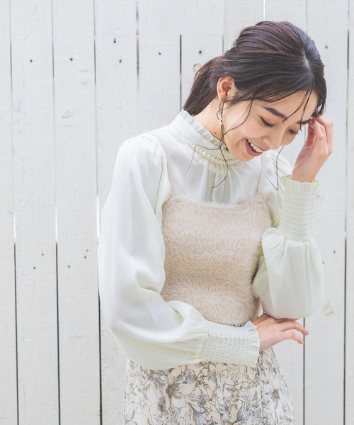 mysty woman（ミスティウーマン）の「パールネックハイネックブラウス　990903（シャツ/ブラウス・レディース・ブラック/グレー/アイボリー・FREE）」の9枚目の写真