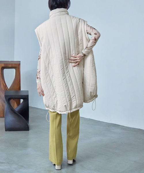 Fashion Letter（ファッションレター）の「2wayスリーブ 中綿入りロング丈 縦キルティングコート / ダウンベストジレ（ダウンジャケット/コート・レディース・アイボリー/ブラック/カーキ・L/M）」の16枚目の写真