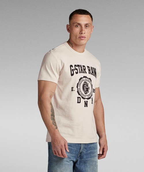 G-STAR（ジースター）の「COLLEGIC T-SHIRT/カレッジT/グラフィックロゴ（Tシャツ/カットソー・メンズ・ダークブラック/オフホワイト/レッド系その他・X-SMALL/X-LARGE/SMALL/MEDIUM/LARGE）」の15枚目の写真