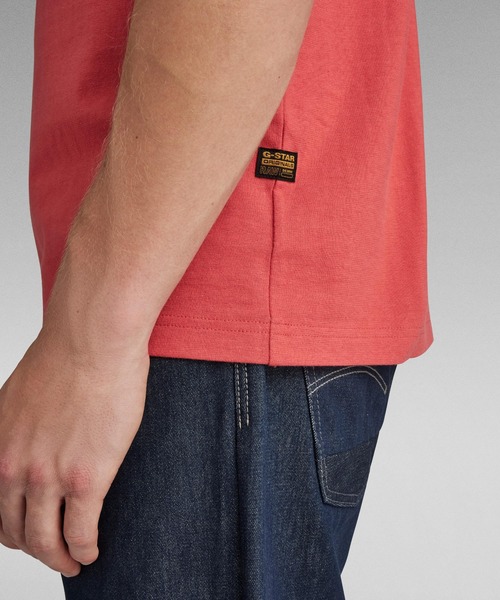 G-STAR（ジースター）の「COLLEGIC T-SHIRT/カレッジT/グラフィックロゴ（Tシャツ/カットソー・メンズ・ダークブラック/オフホワイト/レッド系その他・X-SMALL/X-LARGE/SMALL/MEDIUM/LARGE）」の19枚目の写真