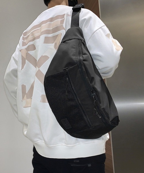 Miniministore(ミニミニストア)の「ウエストバッグ 男女兼用 オルチャン(ボディバッグ/ウエストポーチ・レディース・ブラック/ベージュ・フリー)」の9枚目の写真