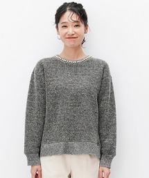リブ　イン　コンフォート　見た目はニットで実は裏ボア　パール付きニットソートップス