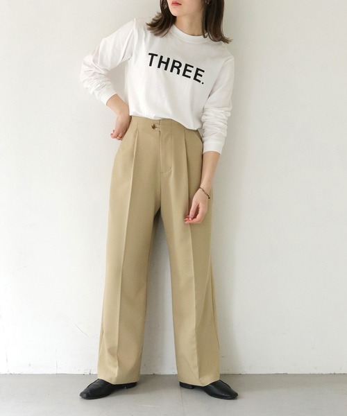HER CLOSET(ハークローゼット)の「【shemoshelly】WEB限定THREEロゴロンT(Tシャツ/カットソー・レディース・オフホワイト/ブラック・M/S)」の7枚目の写真