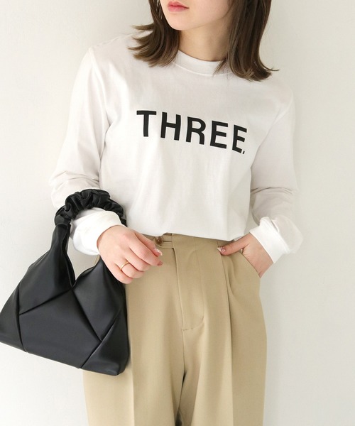 HER CLOSET(ハークローゼット)の「【shemoshelly】WEB限定THREEロゴロンT(Tシャツ/カットソー・レディース・オフホワイト/ブラック・M/S)」の8枚目の写真