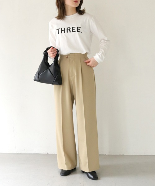HER CLOSET(ハークローゼット)の「【shemoshelly】WEB限定THREEロゴロンT(Tシャツ/カットソー・レディース・オフホワイト/ブラック・M/S)」の10枚目の写真