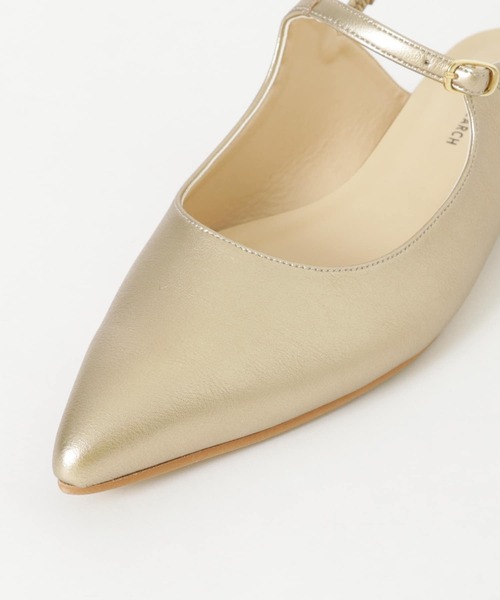 URBAN RESEARCH(アーバンリサーチ)の「ポインテッドバックストラップシューズ(パンプス・レディース・ゴールド/ホワイト・37/36/38)」の22枚目の写真