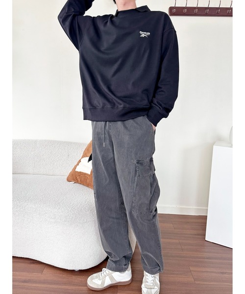 Reebok（リーボック）の「Reebok リーボック WEB限定 別注 ブランド ロゴ ワンポイント フェイク衿 裏毛 長袖 プルオーバー スウェット トレーナー（スウェット・メンズ・ホワイト/ブルー/ブラック・LL/L/M）」の5枚目の写真