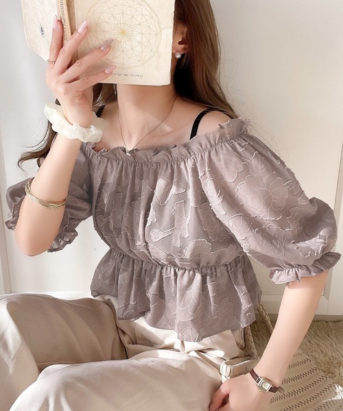 mily bilet(ミウィビレット)の「【mily bilet】着回し力抜群。シアージャガードトップス使いキャンディーリブハイネックカットソーアンサンブル(シャツ/ブラウス・レディース・アイボリー/ブラック/ベージュ・LARGE/X-LARGE/SMALL/MEDIUM)」の9枚目の写真