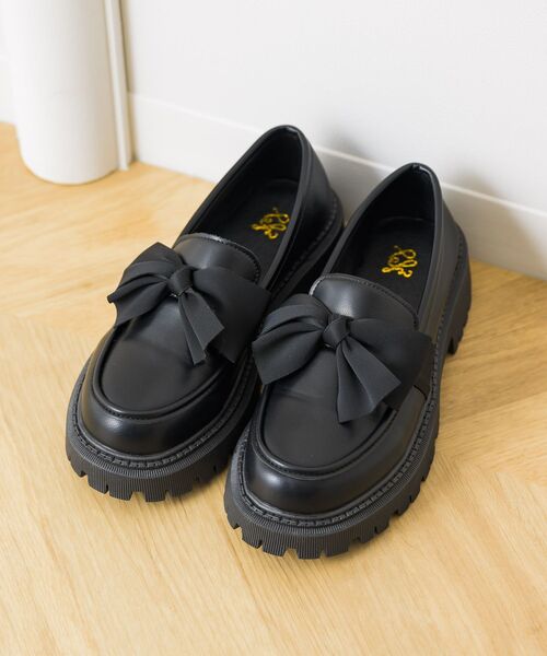 ems excite(エムズエキサイト)の「リボンローファー(その他シューズ・レディース・ブラック/オフホワイト・MEDIUM/LARGE)」の11枚目の写真