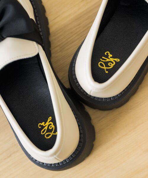 ems excite(エムズエキサイト)の「リボンローファー(その他シューズ・レディース・ブラック/オフホワイト・MEDIUM/LARGE)」の10枚目の写真