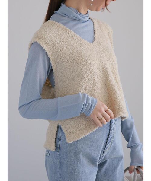 Te chichi（テチチ）の「アソートヤーンVネックニットベスト（ニット/セーター・レディース・ベージュ/シルバー/オフホワイト・F）」の2枚目の写真