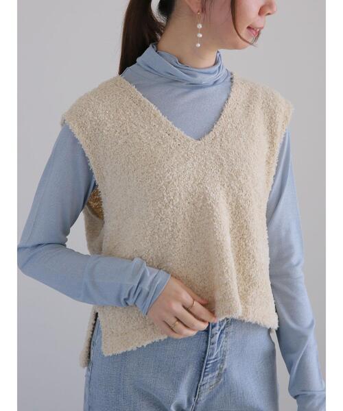 Te chichi（テチチ）の「アソートヤーンVネックニットベスト（ニット/セーター・レディース・ベージュ/シルバー/オフホワイト・F）」の22枚目の写真