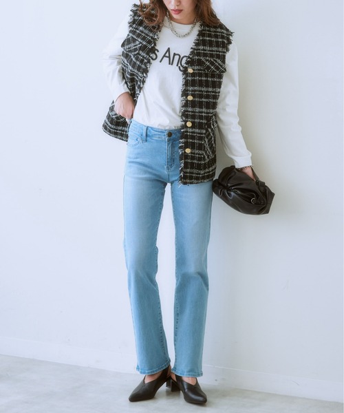 SMILE LAND(スマイルランド)の「<大きいサイズ>すごのびストレッチデニムストレートパンツ(ゆったり太もも)【股下68cm】(デニムパンツ・レディース・ブルー系/ネイビー/ブルー系その他・L/LL/3L/4L/5L)」の9枚目の写真