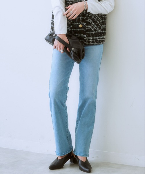 SMILE LAND(スマイルランド)の「<大きいサイズ>すごのびストレッチデニムストレートパンツ(ゆったり太もも)【股下68cm】(デニムパンツ・レディース・ブルー系/ネイビー/ブルー系その他・L/LL/3L/4L/5L)」の6枚目の写真