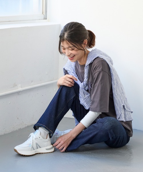 SMILE LAND(スマイルランド)の「<大きいサイズ>すごのびストレッチデニムストレートパンツ(ゆったり太もも)【股下68cm】(デニムパンツ・レディース・ブルー系/ネイビー/ブルー系その他・L/LL/3L/4L/5L)」の22枚目の写真