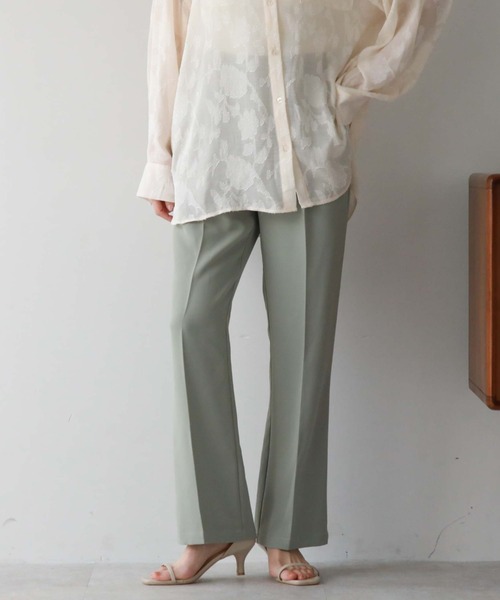 archives（アルシーヴ）の「タックセミフレアパンツ（その他パンツ・レディース・グリーン/イエロー系その他/ブラック/アイボリー・MEDIUM）」の4枚目の写真