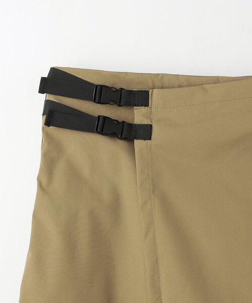 green label relaxing（グリーンレーベルリラクシング）の「【別注】＜KiU＞レインスカート - はっ水 -（レインコート/ポンチョ・レディース・ブラック/ベージュ・FREE）」の8枚目の写真