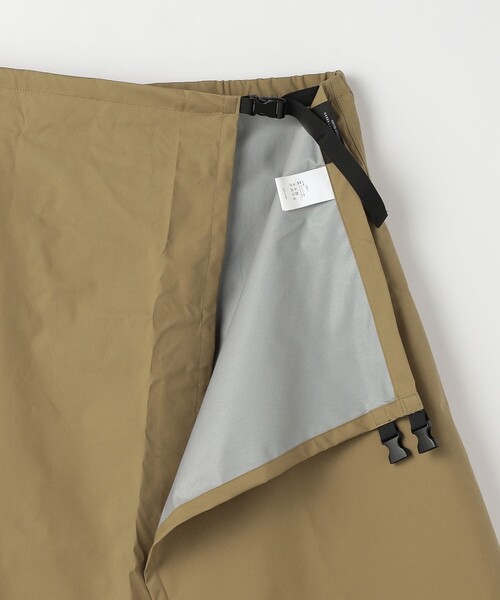 green label relaxing（グリーンレーベルリラクシング）の「【別注】＜KiU＞レインスカート - はっ水 -（レインコート/ポンチョ・レディース・ブラック/ベージュ・FREE）」の10枚目の写真