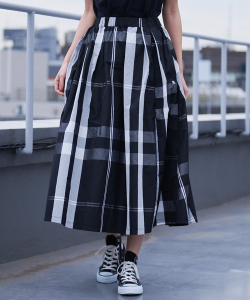 Arnold Palmer（アーノルドパーマー）の「チェック タック スカート