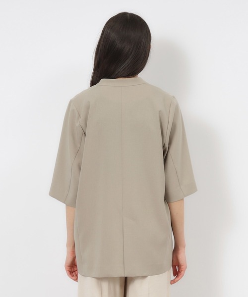OPAQUE.CLIP（オペークドットクリップ）の「◆ハーフスリーブノーカラージャケット【洗濯機洗い可】（ノーカラージャケット・レディース・ライトベージュ/グレー・40/38/42）」の8枚目の写真