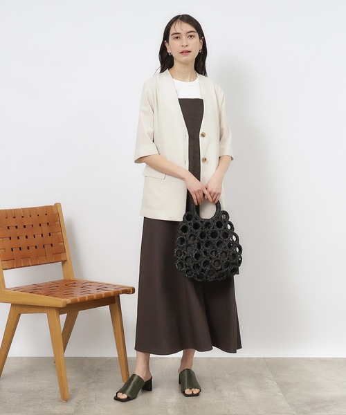 OPAQUE.CLIP（オペークドットクリップ）の「◆ハーフスリーブノーカラージャケット【洗濯機洗い可】（ノーカラージャケット・レディース・ライトベージュ/グレー・40/38/42）」の5枚目の写真