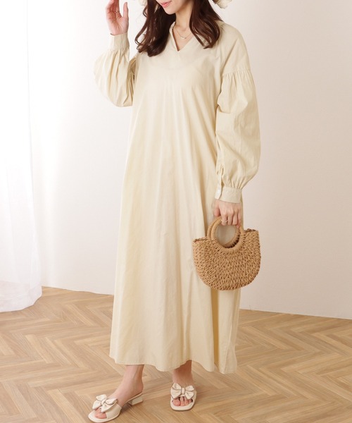 Lace Ladies(レースレディース)の「ソリッドカラー キーネック バルーン袖 マキシ ワンピース(ワンピース・レディース・ブラック/ベージュ/ホワイト・M)」の17枚目の写真