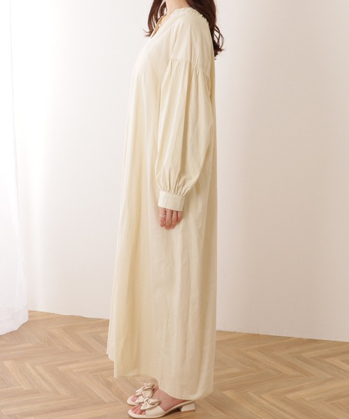 Lace Ladies(レースレディース)の「ソリッドカラー キーネック バルーン袖 マキシ ワンピース(ワンピース・レディース・ブラック/ベージュ/ホワイト・M)」の19枚目の写真