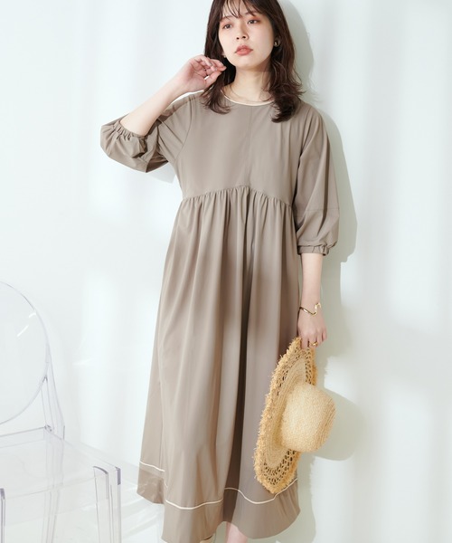 natural couture(ナチュラルクチュール)の「パイピングランタンデザインワンピース(ラッシュガード・レディース・ブラック/モカ/ライトベージュ・FREE)」の13枚目の写真