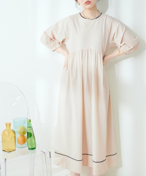 natural couture(ナチュラルクチュール)の「パイピングランタンデザインワンピース(ラッシュガード・レディース・ブラック/モカ/ライトベージュ・FREE)」の17枚目の写真