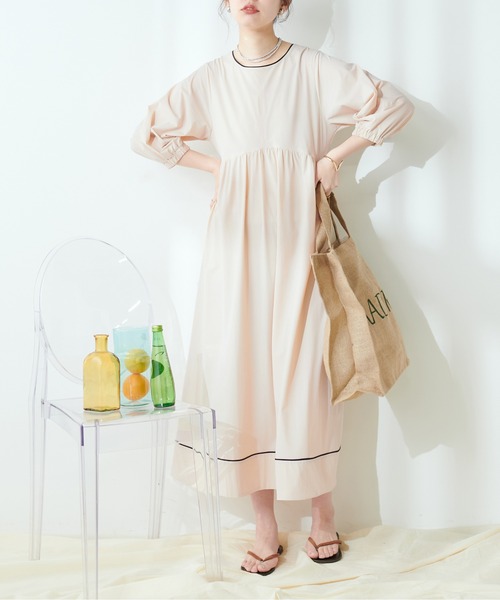 natural couture(ナチュラルクチュール)の「パイピングランタンデザインワンピース(ラッシュガード・レディース・ブラック/モカ/ライトベージュ・FREE)」の15枚目の写真
