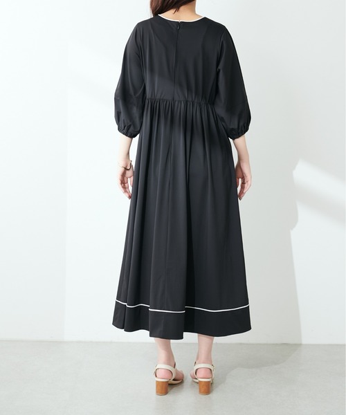 natural couture(ナチュラルクチュール)の「パイピングランタンデザインワンピース(ラッシュガード・レディース・ブラック/モカ/ライトベージュ・FREE)」の22枚目の写真