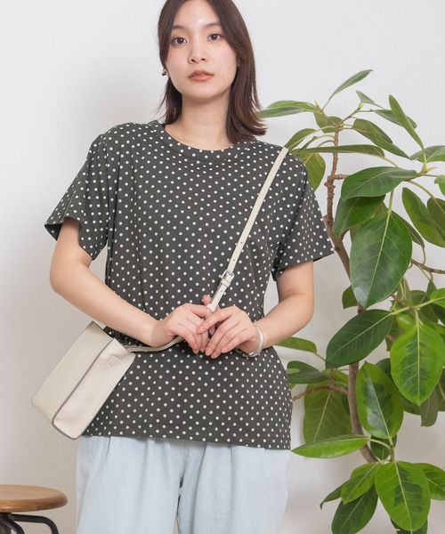POU DOU DOU(プードゥドゥ)の「クラシックパターンTee(Tシャツ/カットソー・レディース・ダークグレー/ブラック/アイボリー・3)」の4枚目の写真