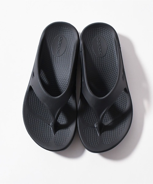 OOFOS（ウーフォス）の「【OOFOS】OOriginal ウーオリジナル（サンダル・レディース・ブラック/ピンク/グレー・23/25/24）」の2枚目の写真