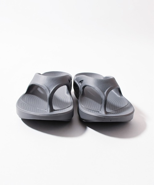 OOFOS（ウーフォス）の「【OOFOS】OOriginal ウーオリジナル（サンダル・レディース・ブラック/ピンク/グレー・23/25/24）」の10枚目の写真