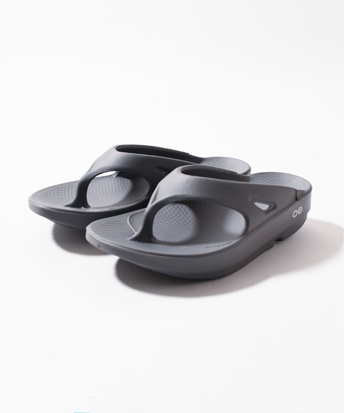 OOFOS（ウーフォス）の「【OOFOS】OOriginal ウーオリジナル（サンダル・レディース・ブラック/ピンク/グレー・23/25/24）」の20枚目の写真