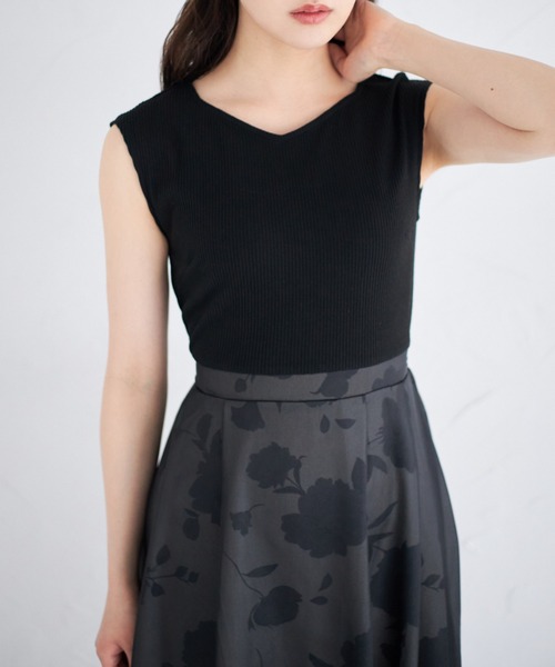 tocco closet(トッコ クローゼット)の「ウエストりぼん付きラメシフォン×フラワープリントドッキングワンピース(ワンピース・レディース・ピンク/ブラック・M)」の13枚目の写真