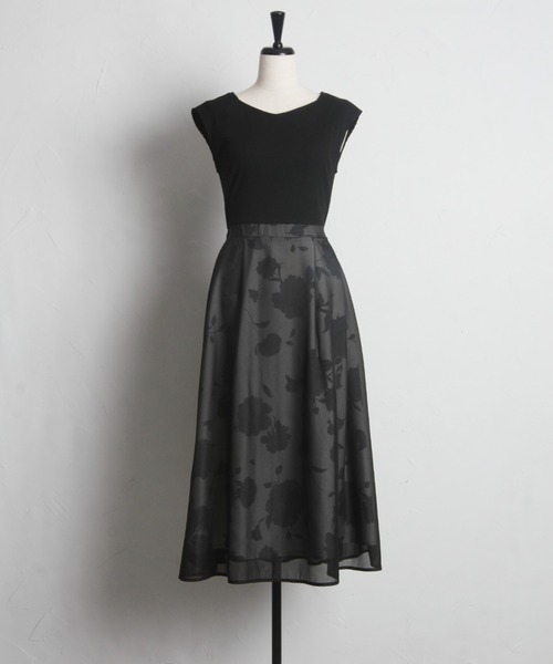 tocco closet(トッコ クローゼット)の「ウエストりぼん付きラメシフォン×フラワープリントドッキングワンピース(ワンピース・レディース・ピンク/ブラック・M)」の8枚目の写真