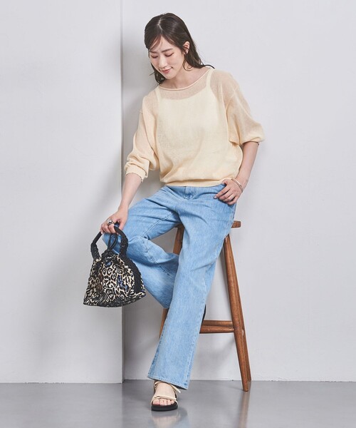 UNITED ARROWS(ユナイテッドアローズ)の「シアー ボートネックニット(ニット/セーター・レディース・ブラック/ナチュラル/オフホワイト/ライトブルー・FREE)」の6枚目の写真