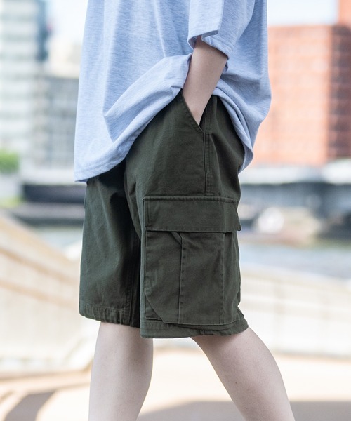 JOHN'S CLOSET（ジョンズクローゼット）の「【13】ツイルワイドカーゴショーツ（カーゴパンツ・メンズ・ブラック/カーキ/ウッドランド・MEDIUM/LARGE）」の7枚目の写真