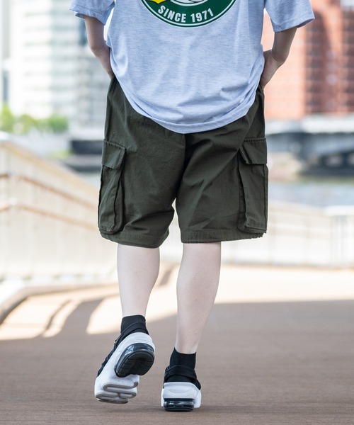 JOHN'S CLOSET（ジョンズクローゼット）の「【13】ツイルワイドカーゴショーツ（カーゴパンツ・メンズ・ブラック/カーキ/ウッドランド・MEDIUM/LARGE）」の22枚目の写真