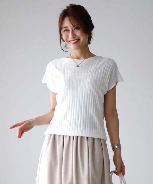 Ehre style（エーレスタイル）の「夏の制服に。ずっと着ていたいサラッと涼ニット（Tシャツ/カットソー・レディース・ホワイト/ブラック/グリーン系その他・FREE）」の5枚目の写真