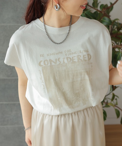 LEPSIM(レプシィム)の「フレンチスリーブプリントチュニック 124107(Tシャツ/カットソー・レディース・イエロー/グレー/ブルー/オフホワイト・FREE)」の2枚目の写真