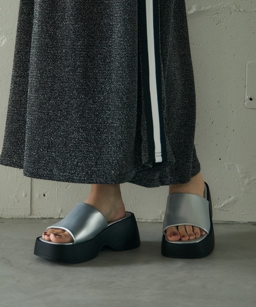 SETUP7（セットアップセブン）の「【SETUP7】厚底バルキーソール スクエアサンダル SCCH574（サンダル・レディース・ホワイト/ブラック/シルバー・23cm/23.5cm/24cm）」の20枚目の写真