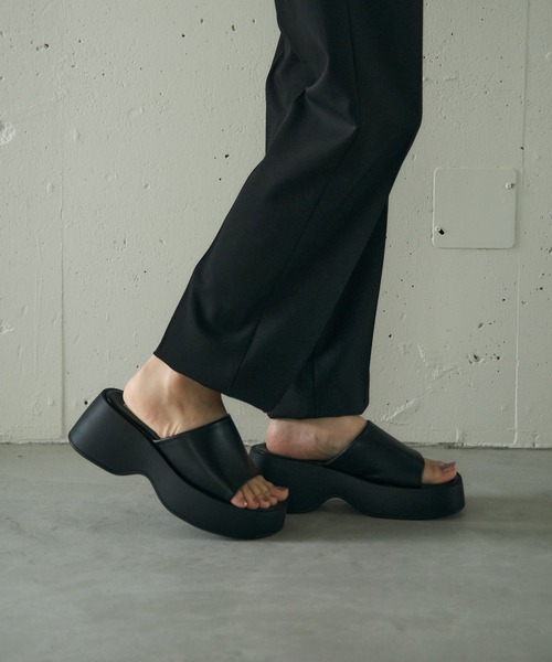 SETUP7（セットアップセブン）の「【SETUP7】厚底バルキーソール スクエアサンダル SCCH574（サンダル・レディース・ホワイト/ブラック/シルバー・23cm/23.5cm/24cm）」の5枚目の写真