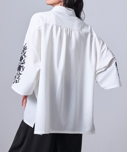 JUNRED(ジュンレッド)の「スリットワイドスリーブ刺繍シャツ(シャツ/ブラウス・メンズ・ホワイト/ブラック・L/M/S)」の22枚目の写真