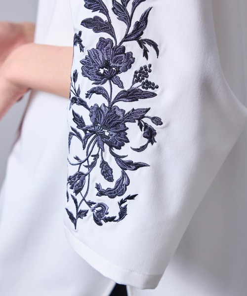 JUNRED(ジュンレッド)の「スリットワイドスリーブ刺繍シャツ(シャツ/ブラウス・メンズ・ホワイト/ブラック・L/M/S)」の11枚目の写真