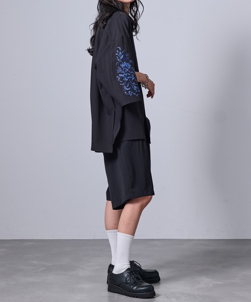 JUNRED(ジュンレッド)の「スリットワイドスリーブ刺繍シャツ(シャツ/ブラウス・メンズ・ホワイト/ブラック・L/M/S)」の15枚目の写真