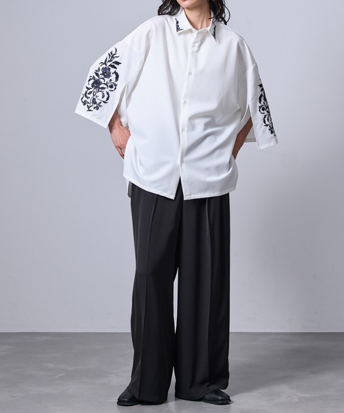 JUNRED(ジュンレッド)の「スリットワイドスリーブ刺繍シャツ(シャツ/ブラウス・メンズ・ホワイト/ブラック・L/M/S)」の16枚目の写真